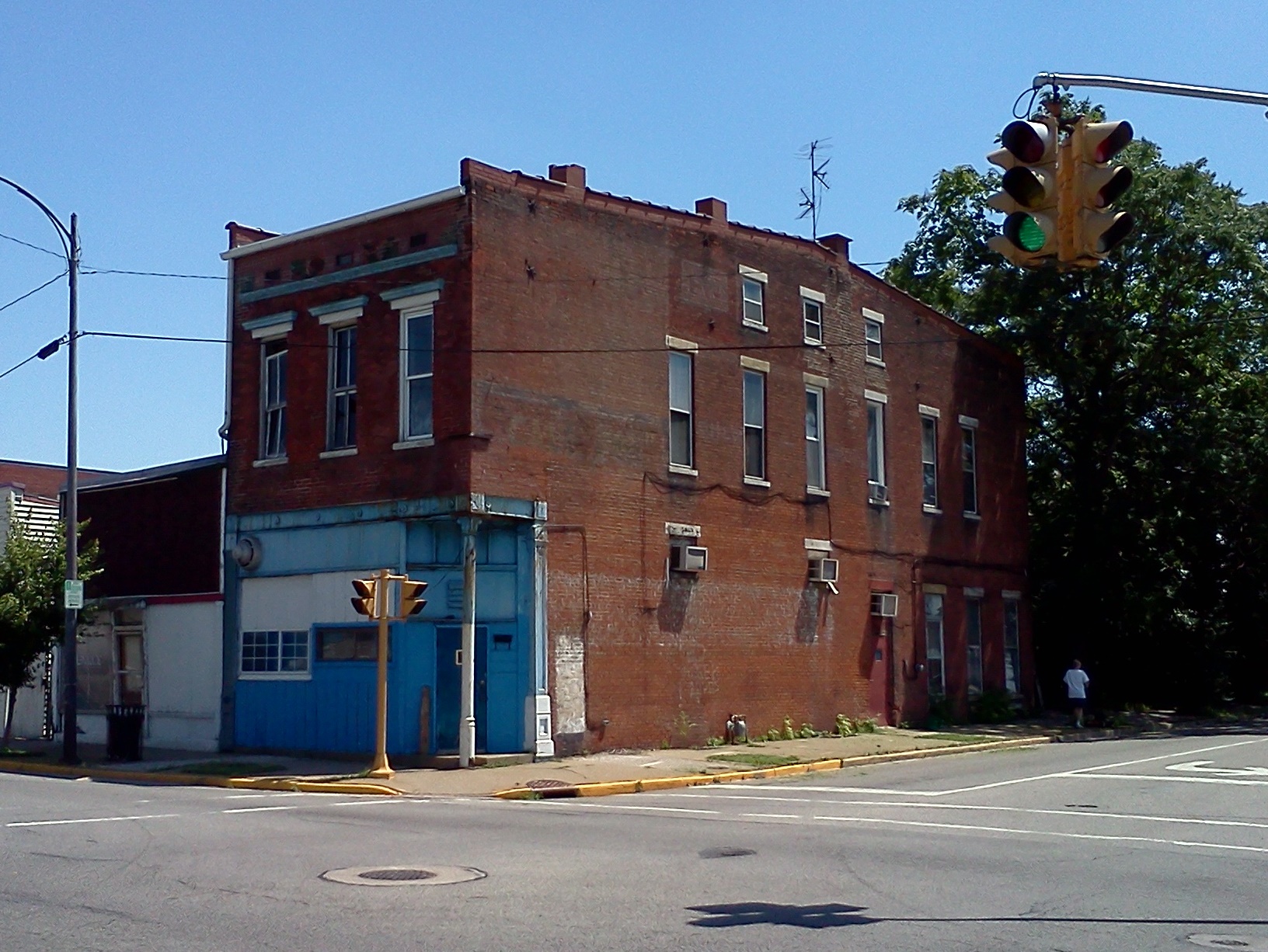 Schmitt Grocery (301 N Main)